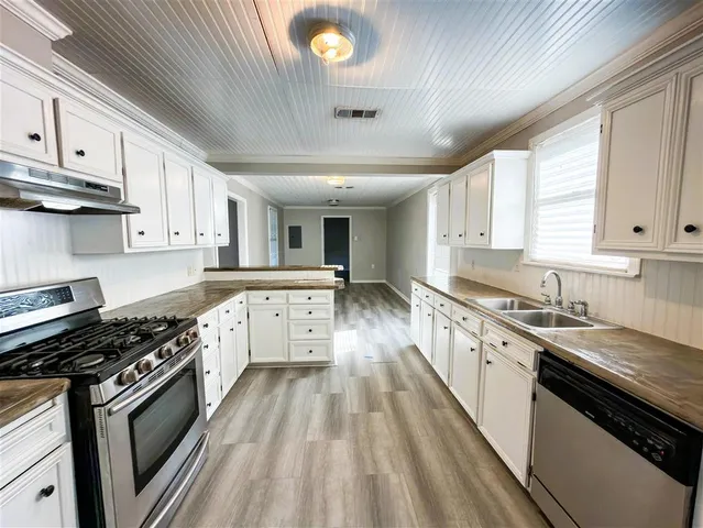 $139,900 | 1216 Continental Boulevard, Westlake, LA 70669