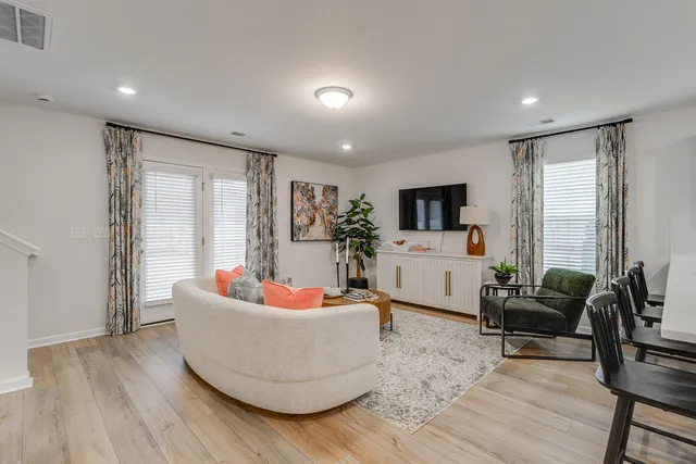 $359,000 | 209 Central Creek Drive, Goose Creek, SC 29445