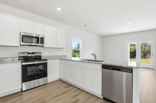 $374,500 | 209 Central Creek Drive, Goose Creek, SC 29445