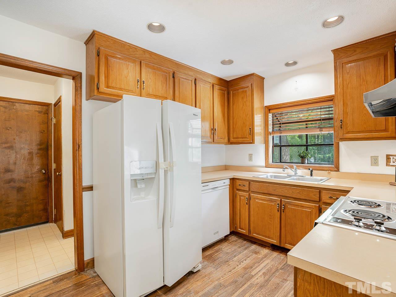 315 Deerfield Road Apex, NC 27523 - Photo 10 of 30 Gallery Image 10