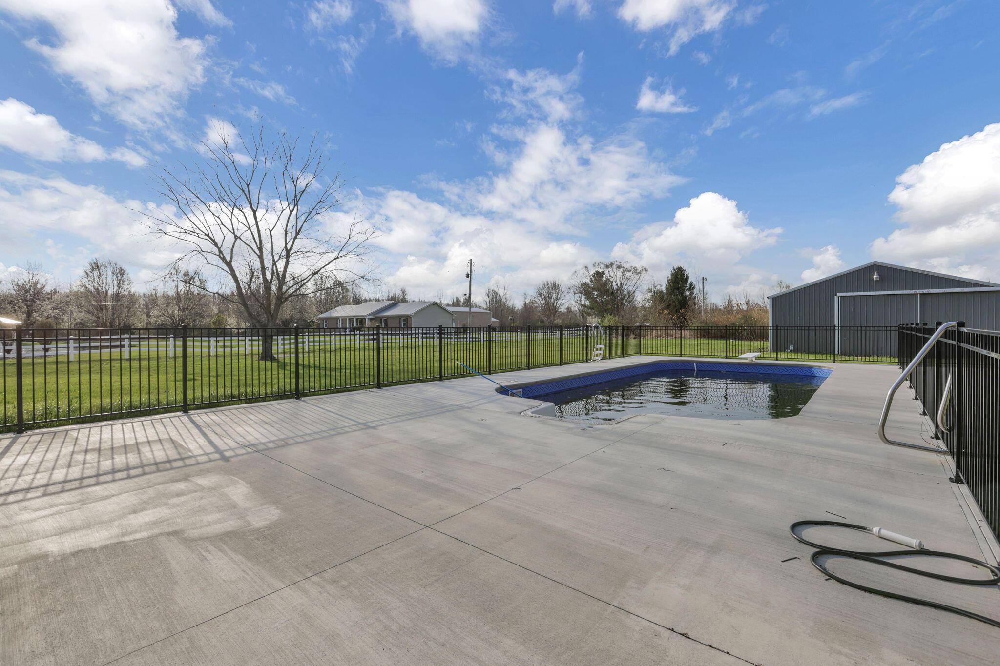 5273 Hayes Road Groveport, OH 43125 - Photo 74 of 89 10-web-or-mls-4E7A7278