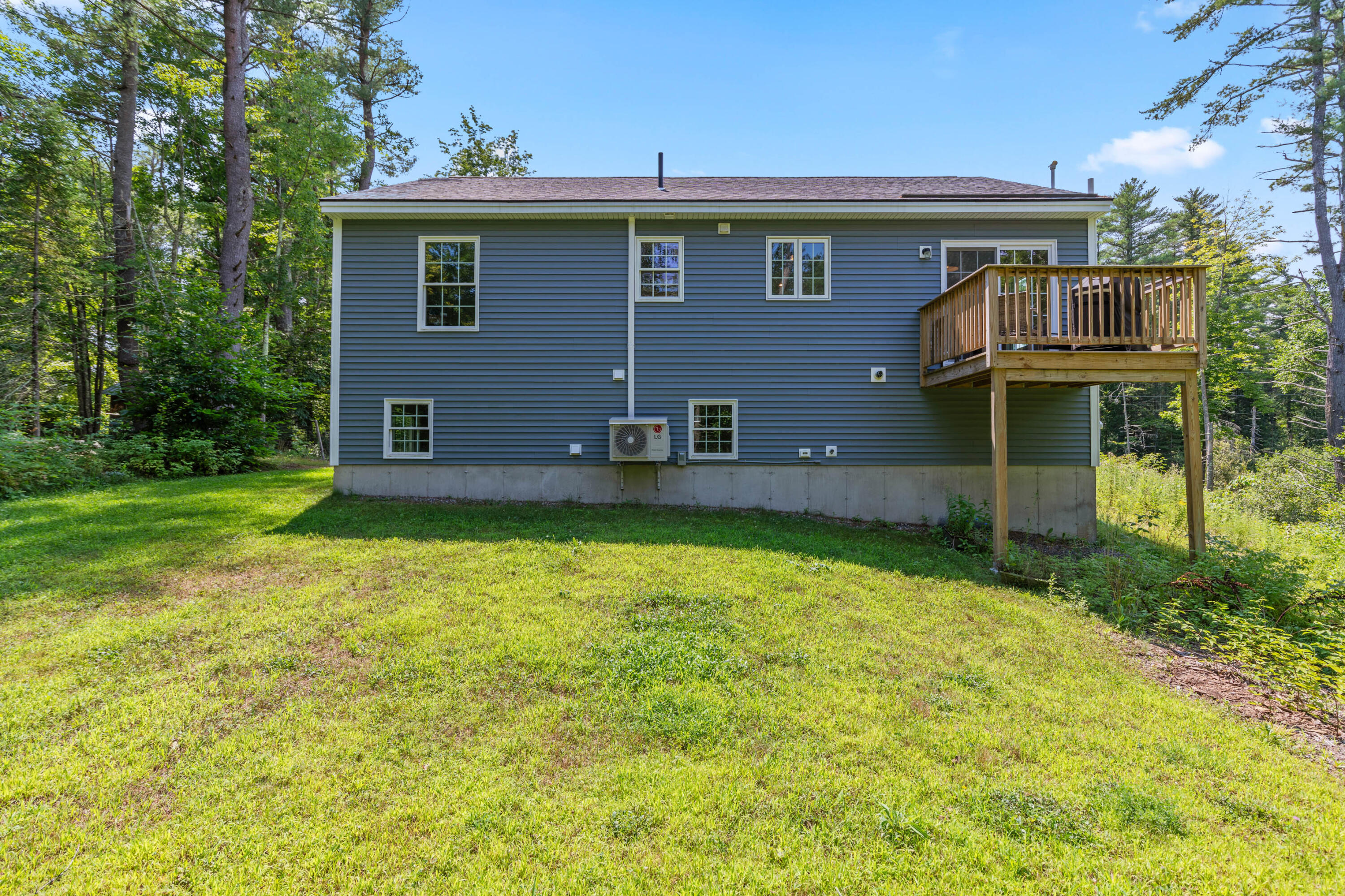 25 Arrowhead Pass Windham, ME 04062 - Photo 31 of 37 25 Arrowhead Pass Windham034