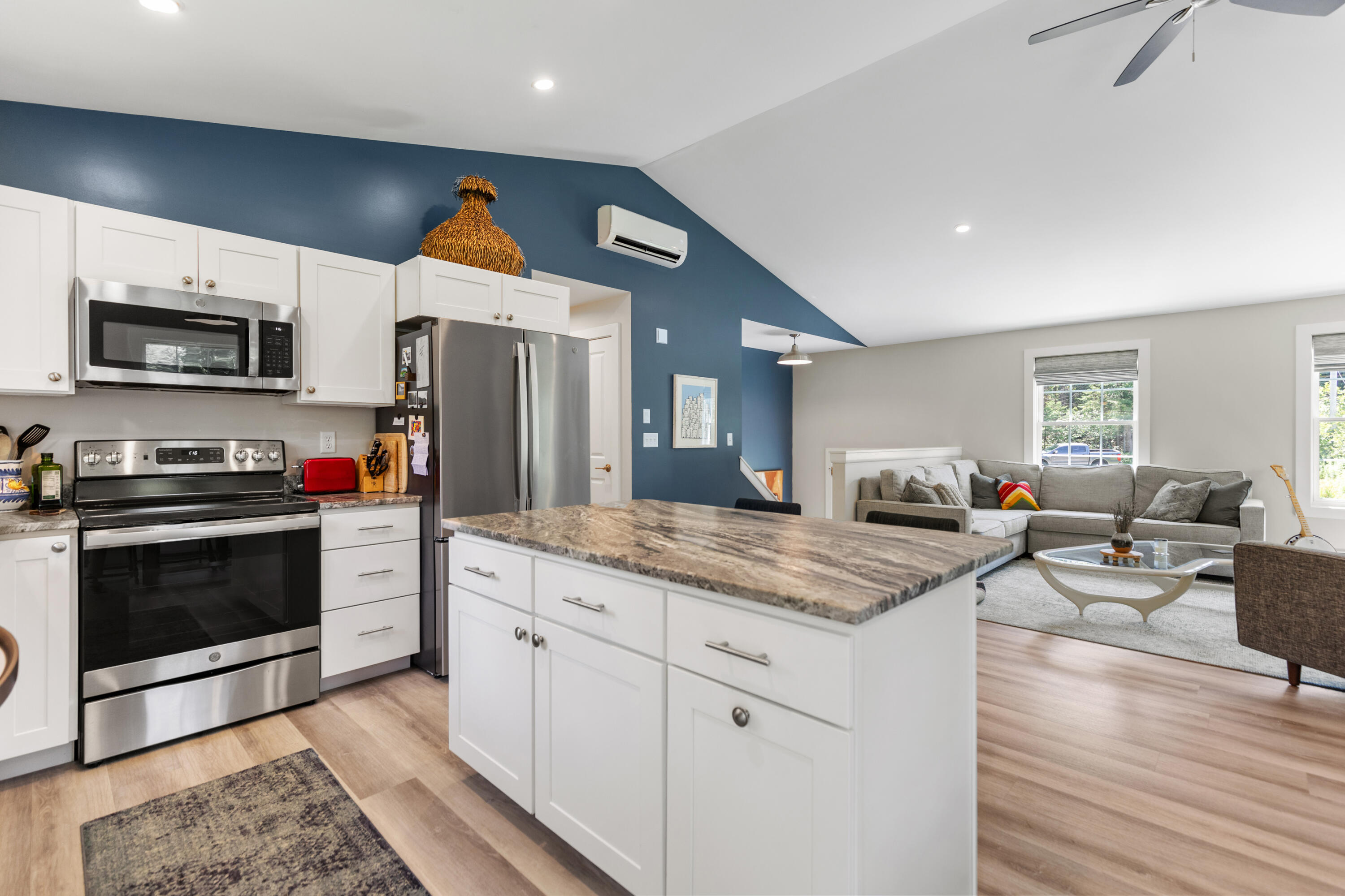 25 Arrowhead Pass Windham, ME 04062 - Photo 4 of 37 25 Arrowhead Pass Windham007