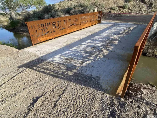 a view of an outdoor space