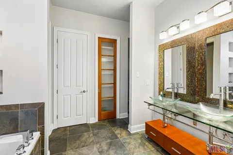 $500,000 | 6141 Jonathan Alaric Avenue, Gonzales, LA 70737