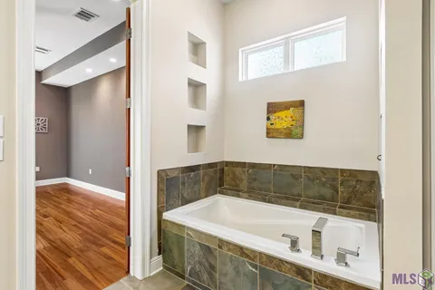 $500,000 | 6141 Jonathan Alaric Avenue, Gonzales, LA 70737