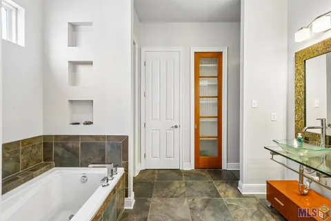 $500,000 | 6141 Jonathan Alaric Avenue, Gonzales, LA 70737