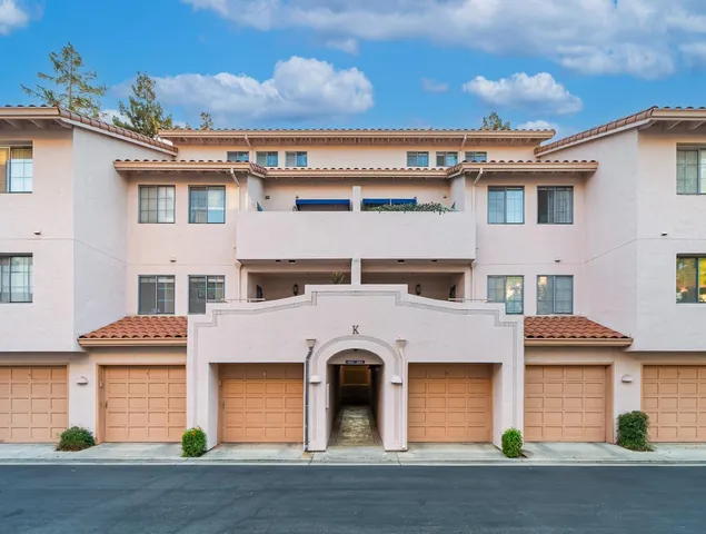 a view of pool with a yard