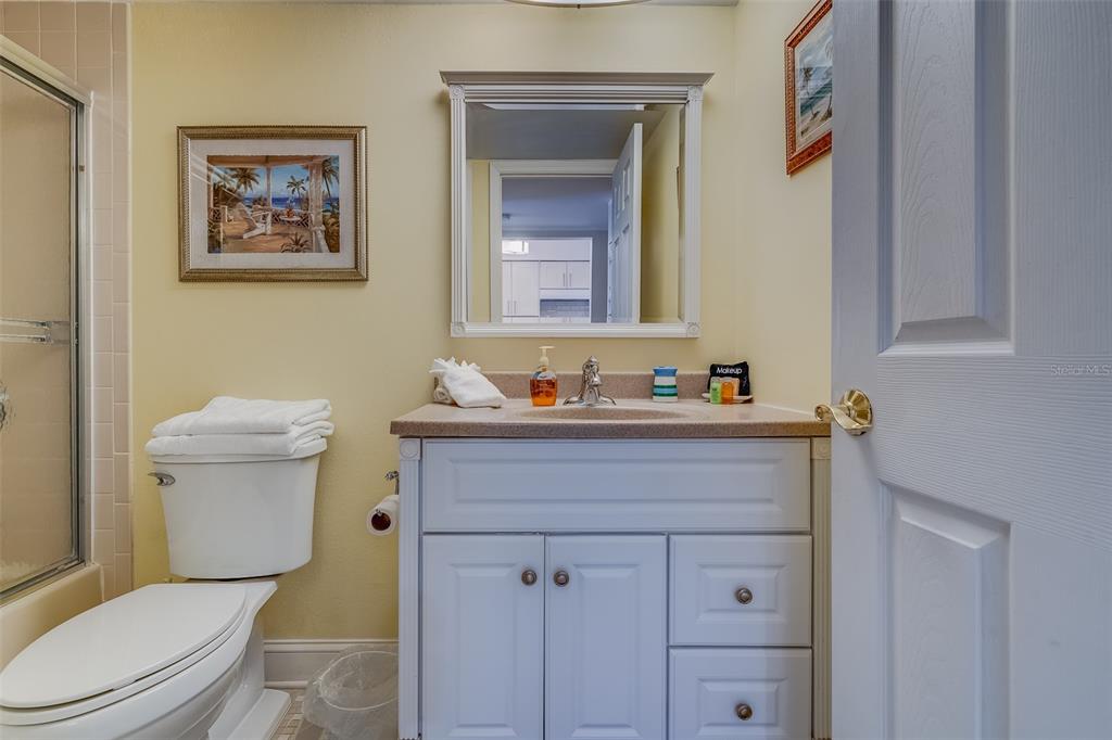 17900 Gulf Boulevard, Unit 2E Redington Shores, FL 33708 - Photo 19 of 32