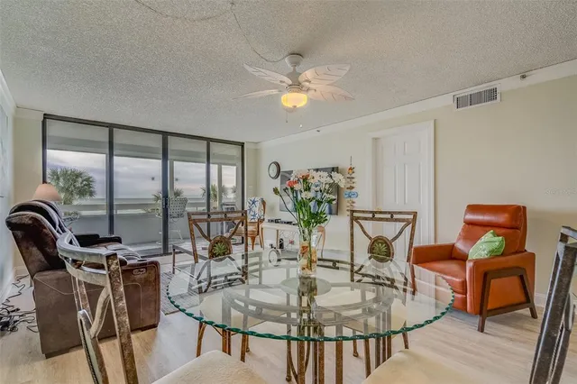 $4,000 | 17900 Gulf Boulevard, Unit 2E, Redington Shores, FL 33708