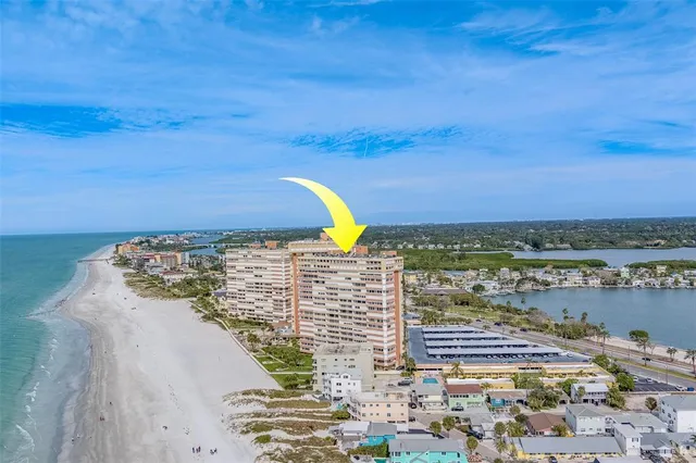 $4,000 | 17900 Gulf Boulevard, Unit 2E, Redington Shores, FL 33708