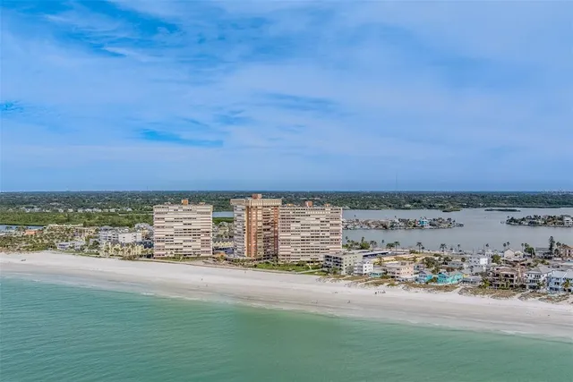 $4,000 | 17900 Gulf Boulevard, Unit 2E, Redington Shores, FL 33708