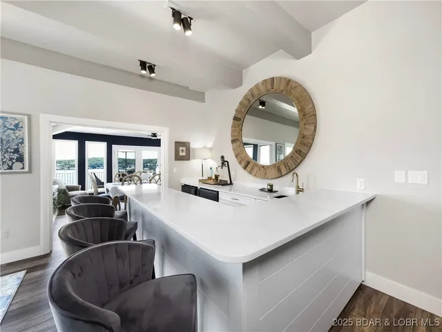 $1,590,000 | 16 Hawk Hill Court, Lake Ozark, MO 65049