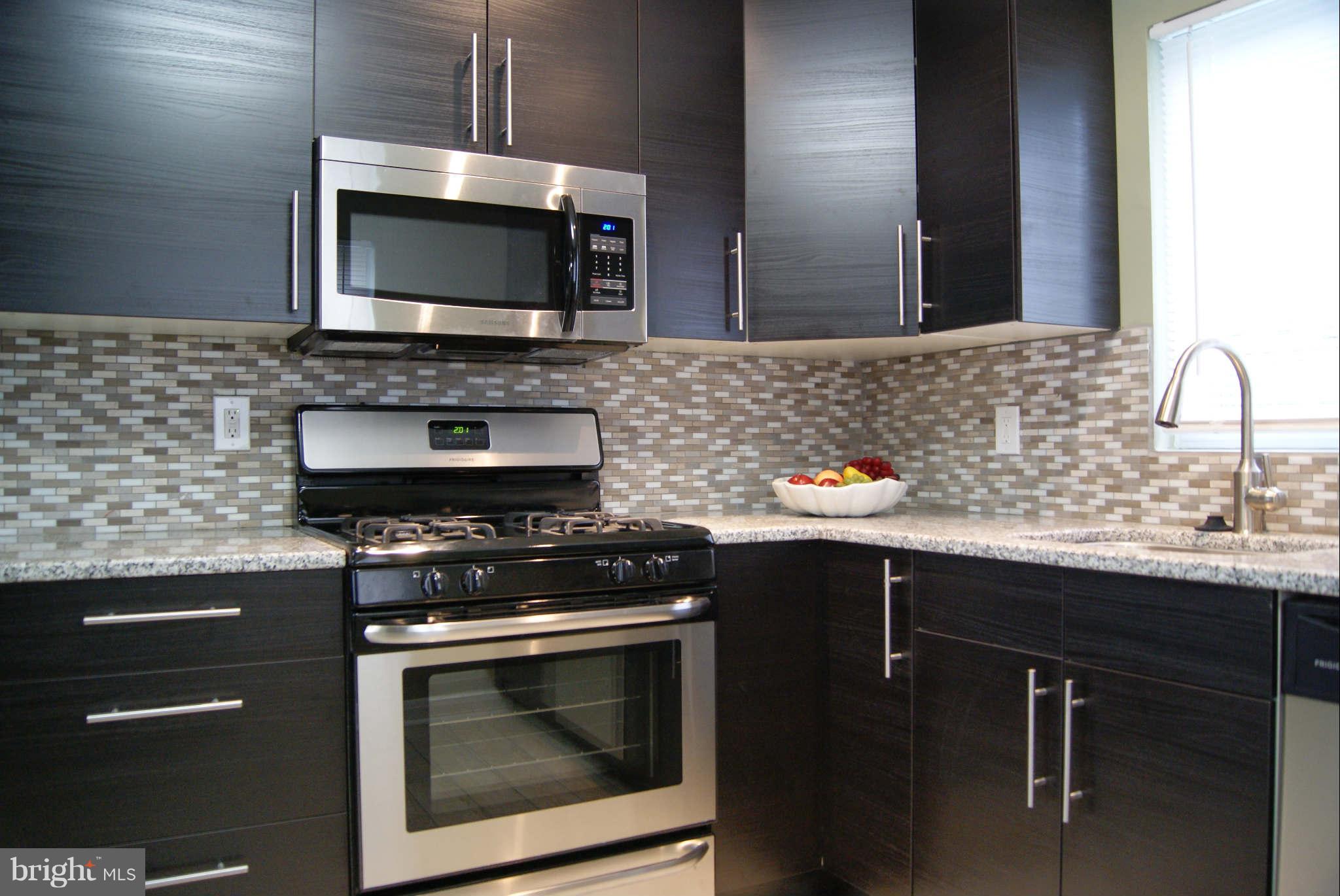 3731 Coronado Road Baltimore, MD 21244 - Photo 8 of 24 Kitchen