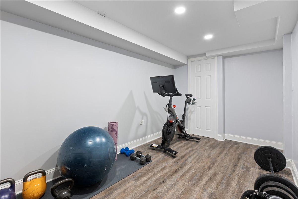 131 Joyce Place Park Ridge, IL 60068 - Photo 25 of 28