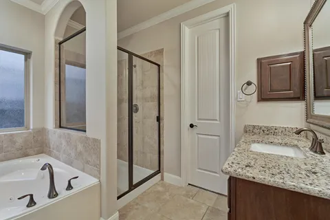 $650,000 | 319 Kinderwood Trail, Montgomery, TX 77316