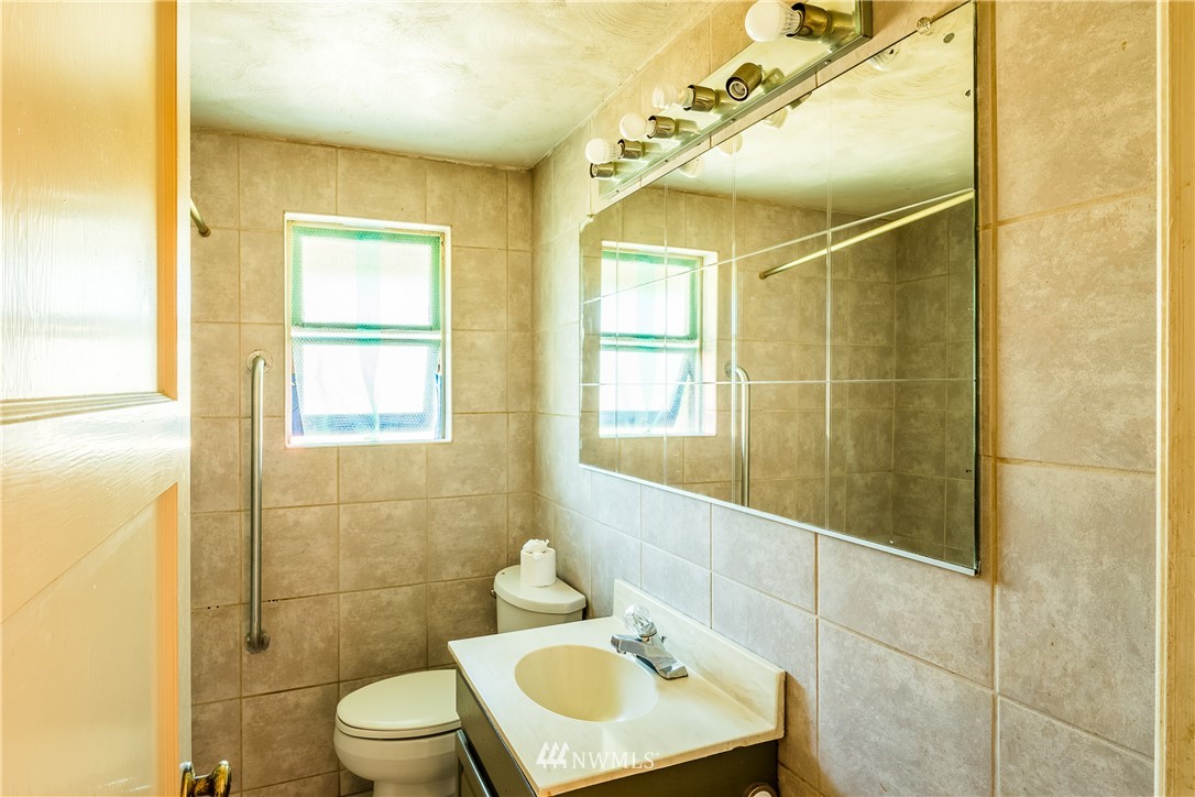 9330 Sunset Way Bellevue, WA 98004 - Photo 15 of 15