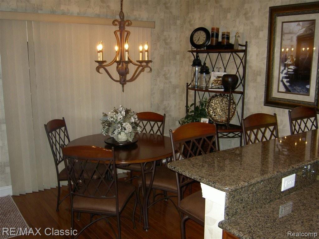 24829 Reeds Pointe Drive, Unit 25 Novi, MI 48374 - Photo 5 of 22 PICT1762.JPG