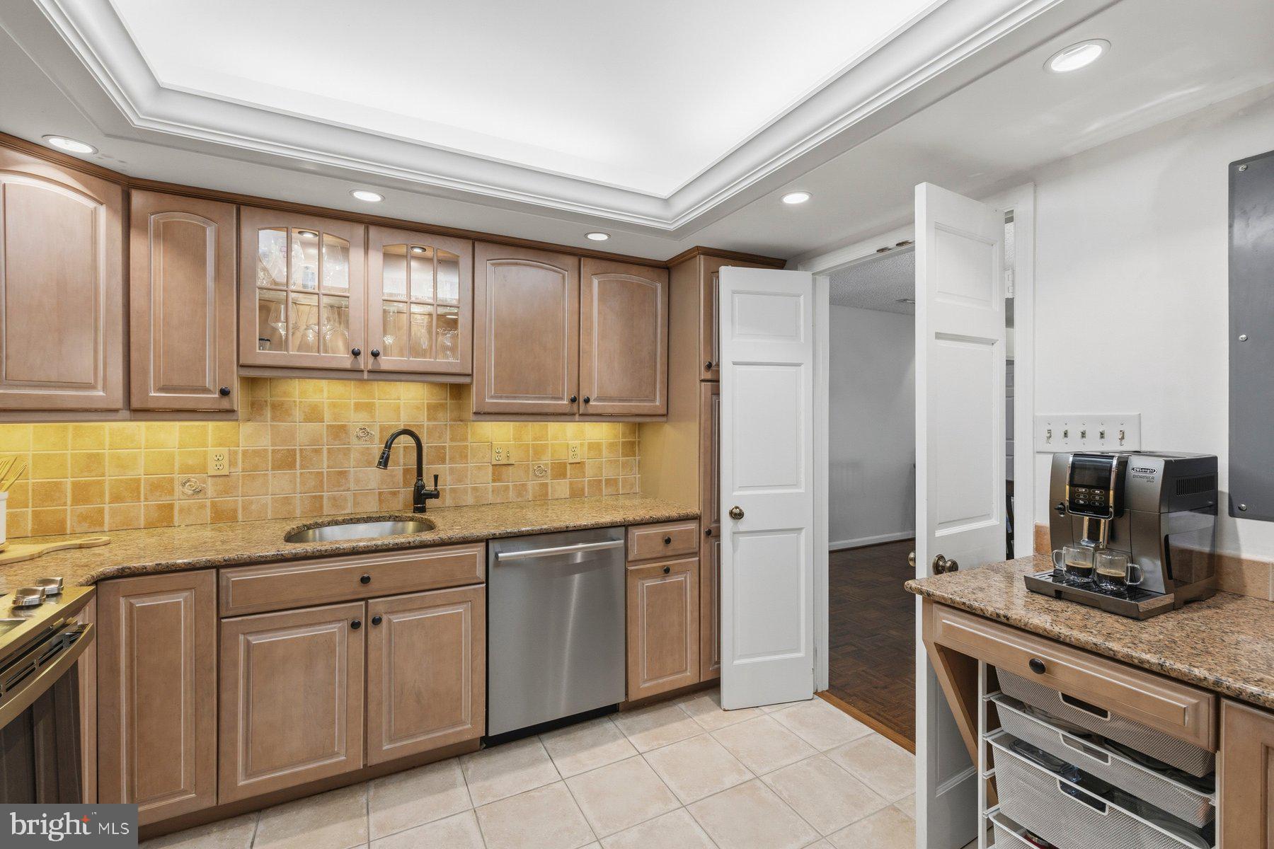 1101 South Arlington Ridge Road, Unit 1109 Arlington, VA 22202 - Photo 18 of 48