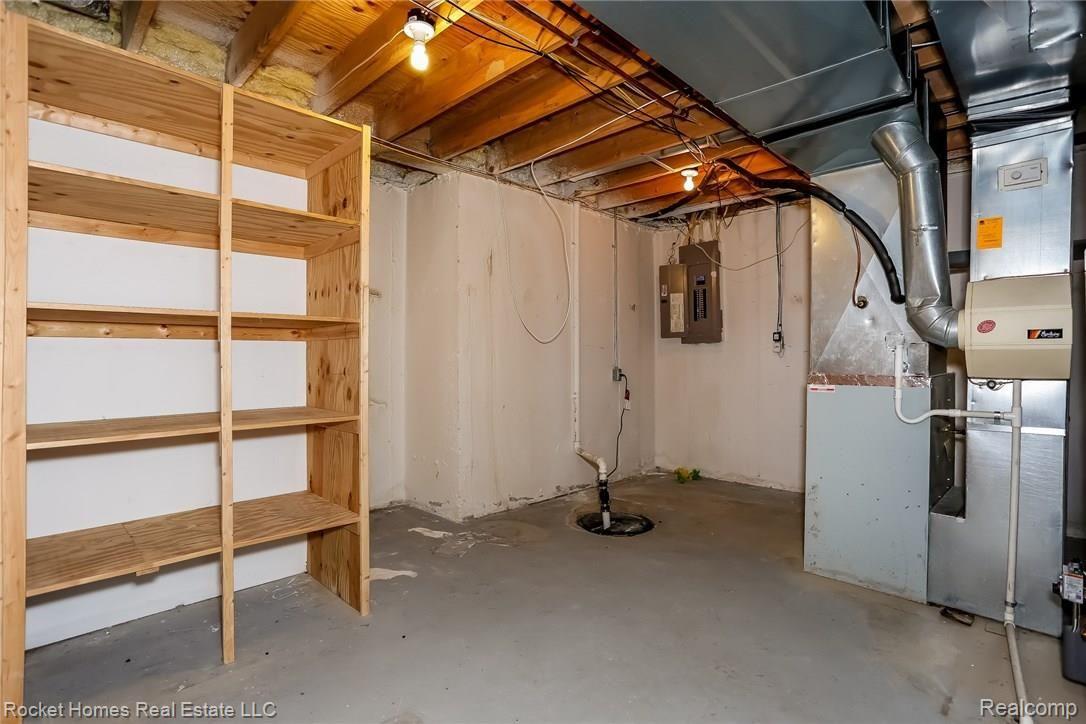44892 Hanford Road Canton, MI 48187 - Photo 27 of 32 034-Basement-4571029-medium.jpg