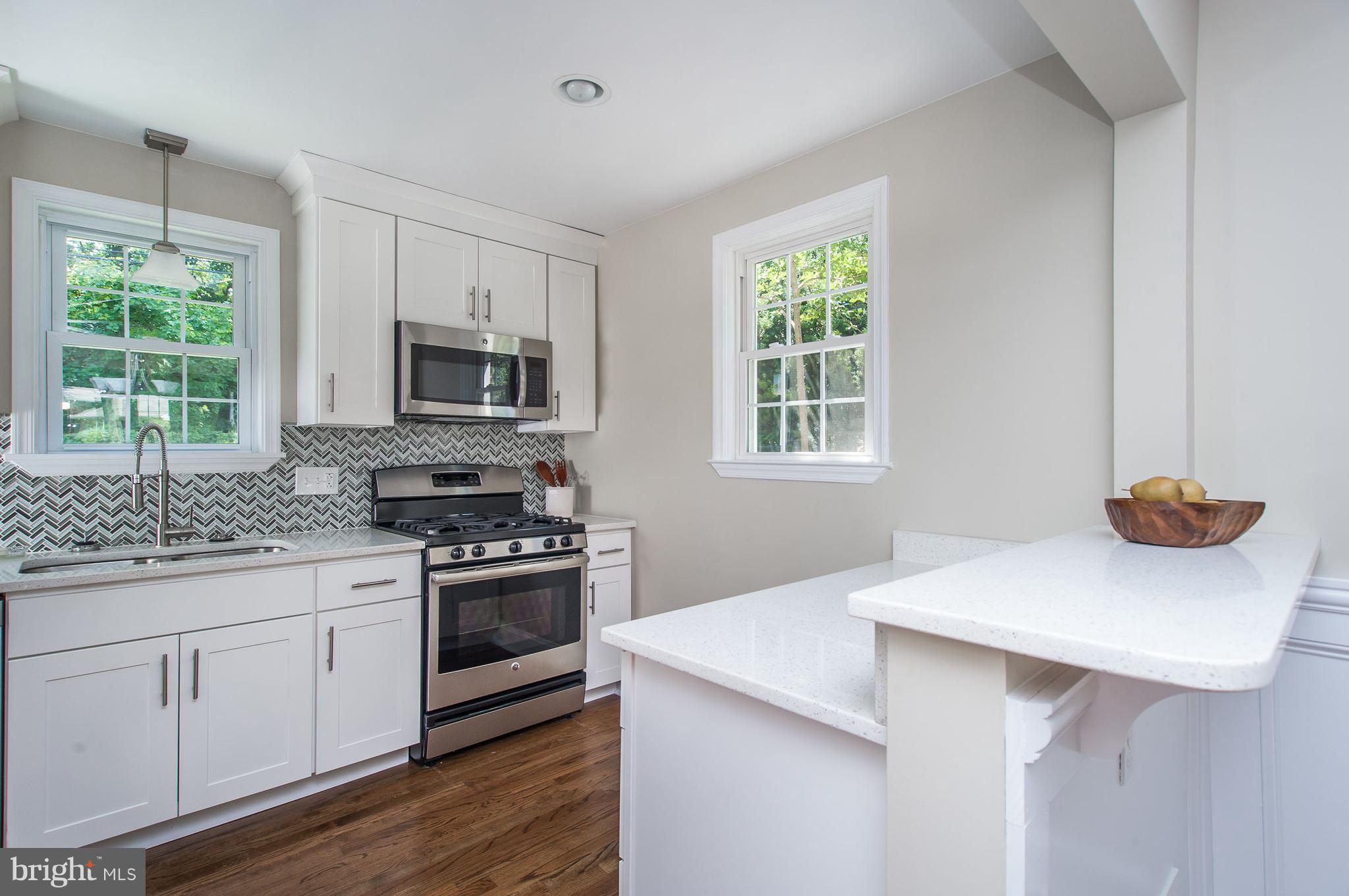 521 Brook Road Baltimore, MD 21286 - Photo 5 of 30 Kitchen