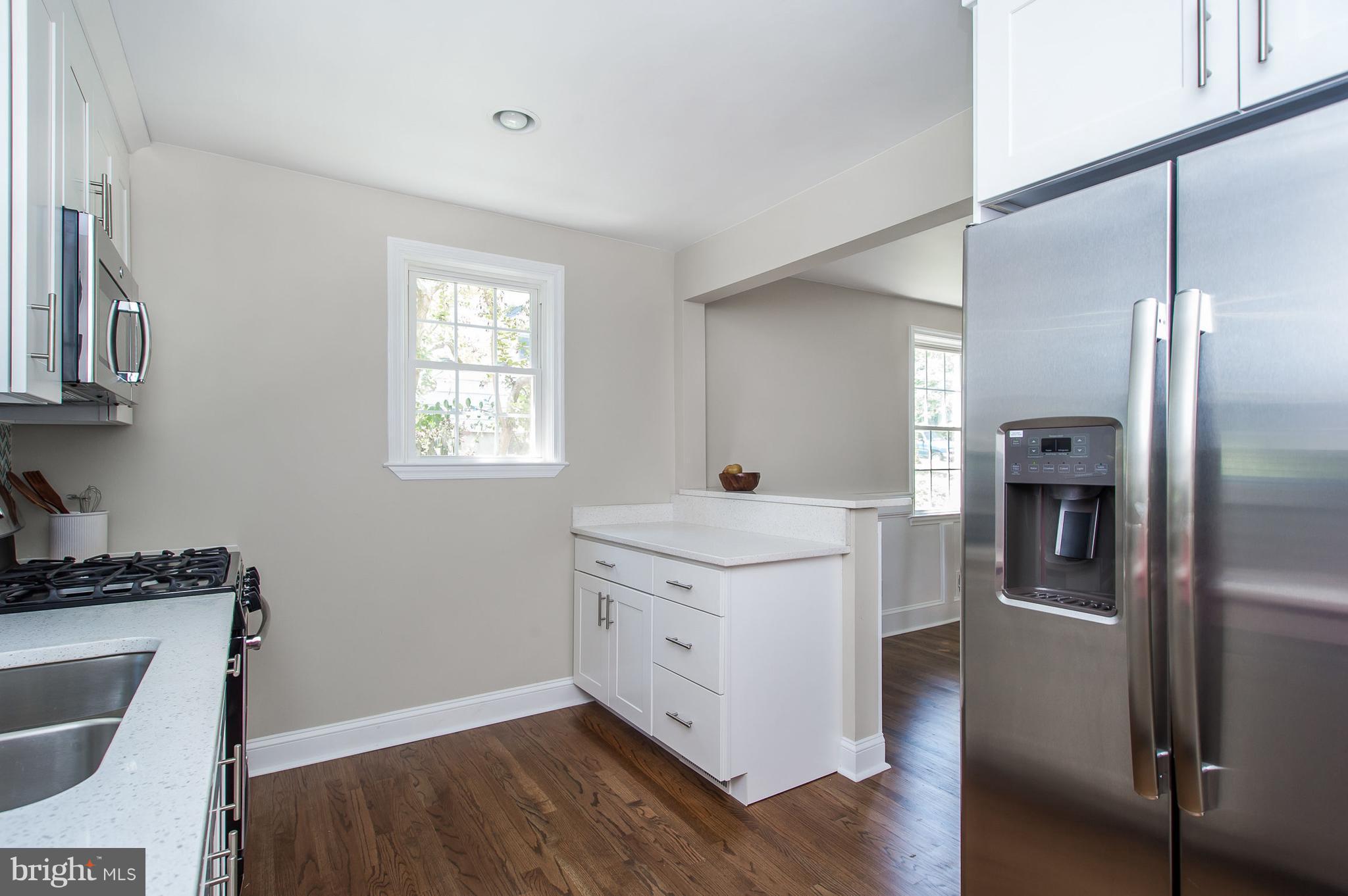 521 Brook Road Baltimore, MD 21286 - Photo 7 of 30 Kitchen
