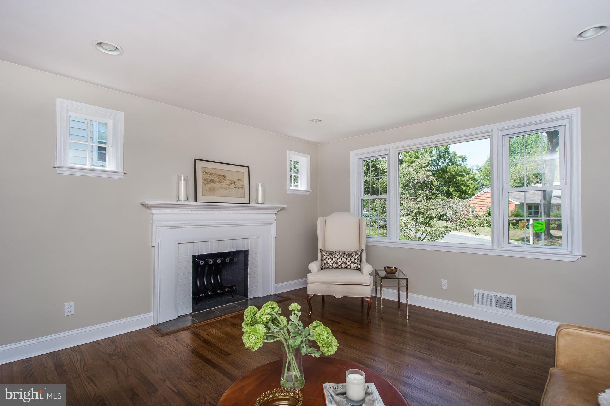 521 Brook Road Baltimore, MD 21286 - Photo 9 of 30 Dining Room