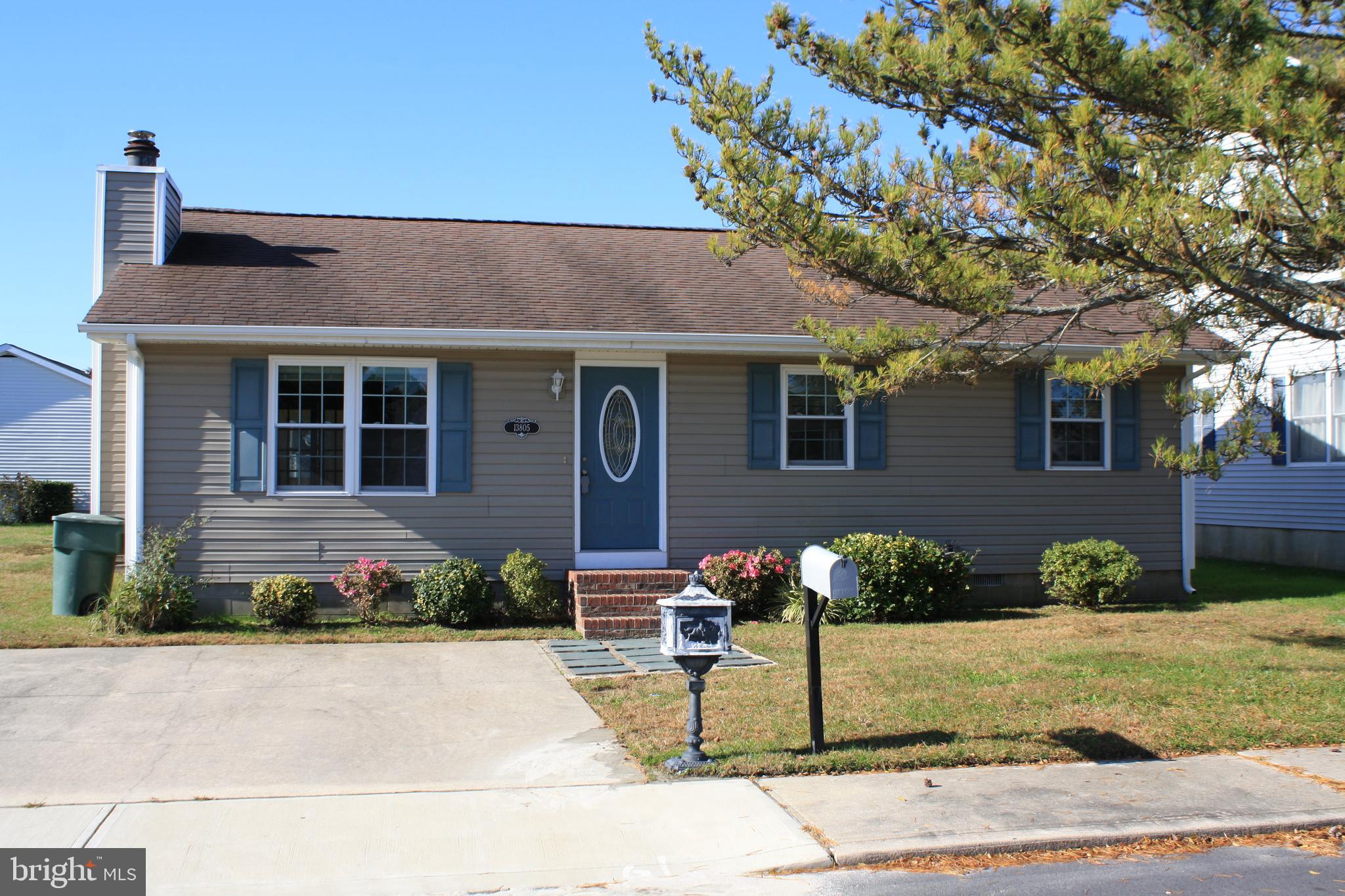 13805 Fiesta Road Ocean City, MD 21842 - Photo 3 of 32 Gallery Image 3