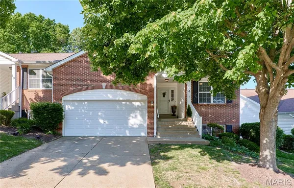 $297,000 | 8 Hill Ridge Court, Unit 4, St. Charles, MO 63303
