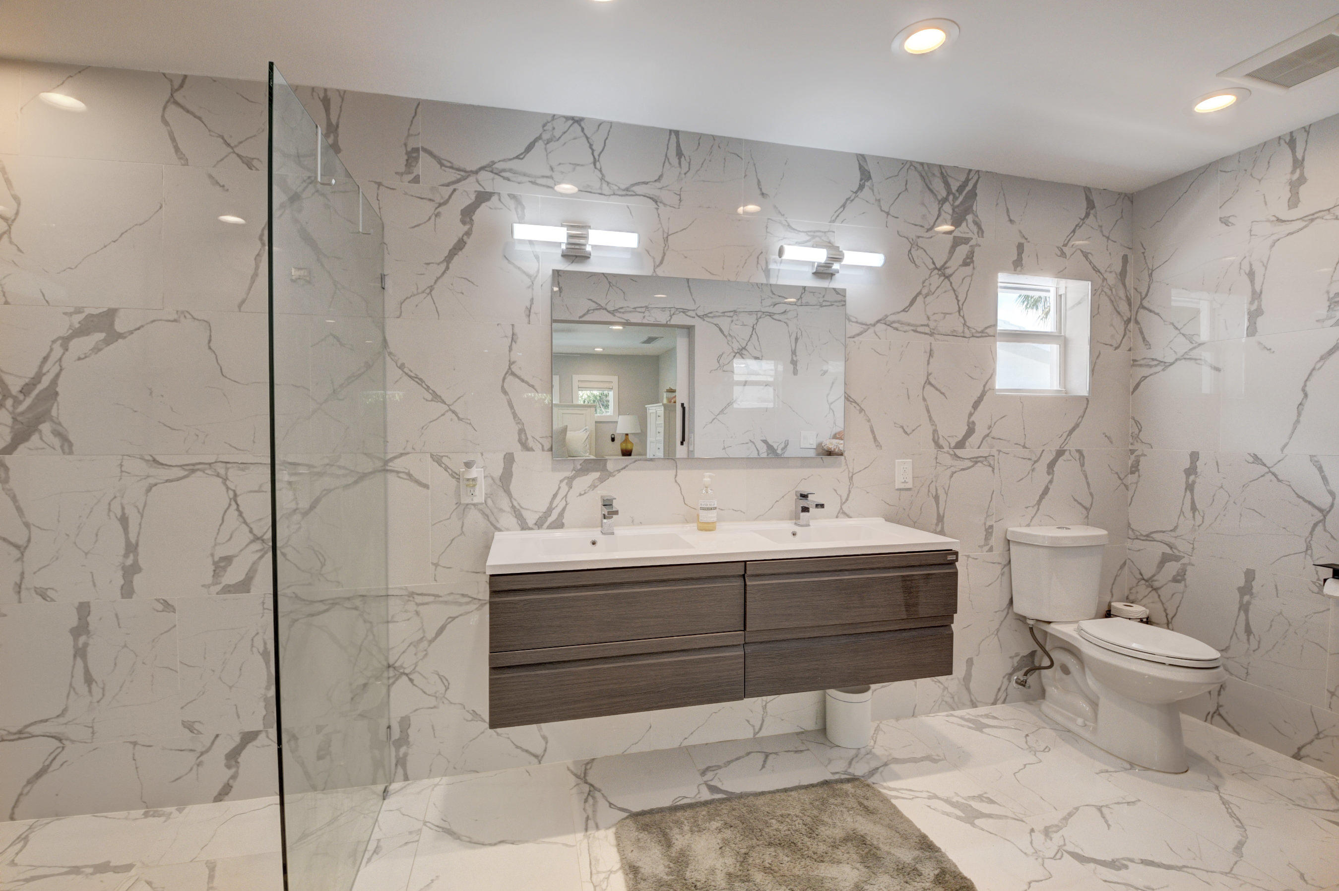 1068 Southwest 7th Street Boca Raton, FL 33486 - Photo 26 of 48 Master bathroom