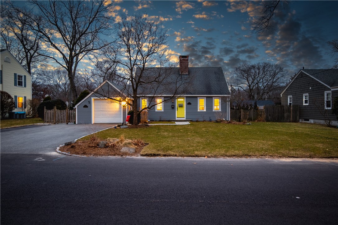 34 Dahlia Street Warwick, RI 02888 - Photo 1 of 39