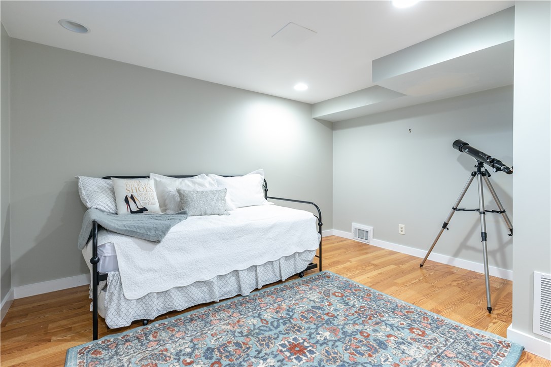 34 Dahlia Street Warwick, RI 02888 - Photo 24 of 39