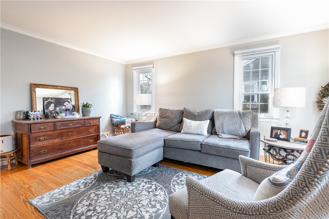 34 Dahlia Street Warwick, RI 02888 - Photo 4 of 39