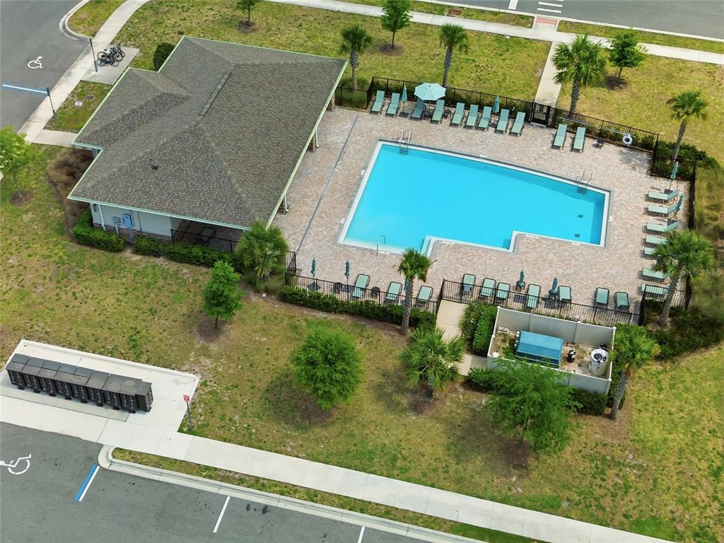 4071 Feather Tree Drive Apopka, FL 32712 - Photo 43 of 52 an aerial view of a house with swimming pool