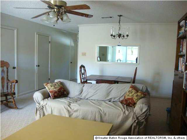 9849 Siegen Lane Baton Rouge, LA 70810 - Photo 3 of 10