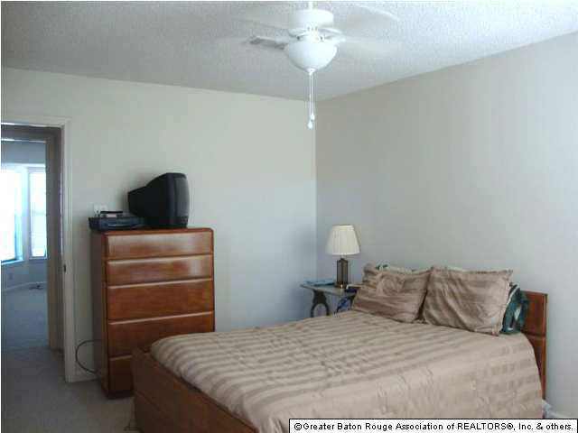 9849 Siegen Lane Baton Rouge, LA 70810 - Photo 7 of 10