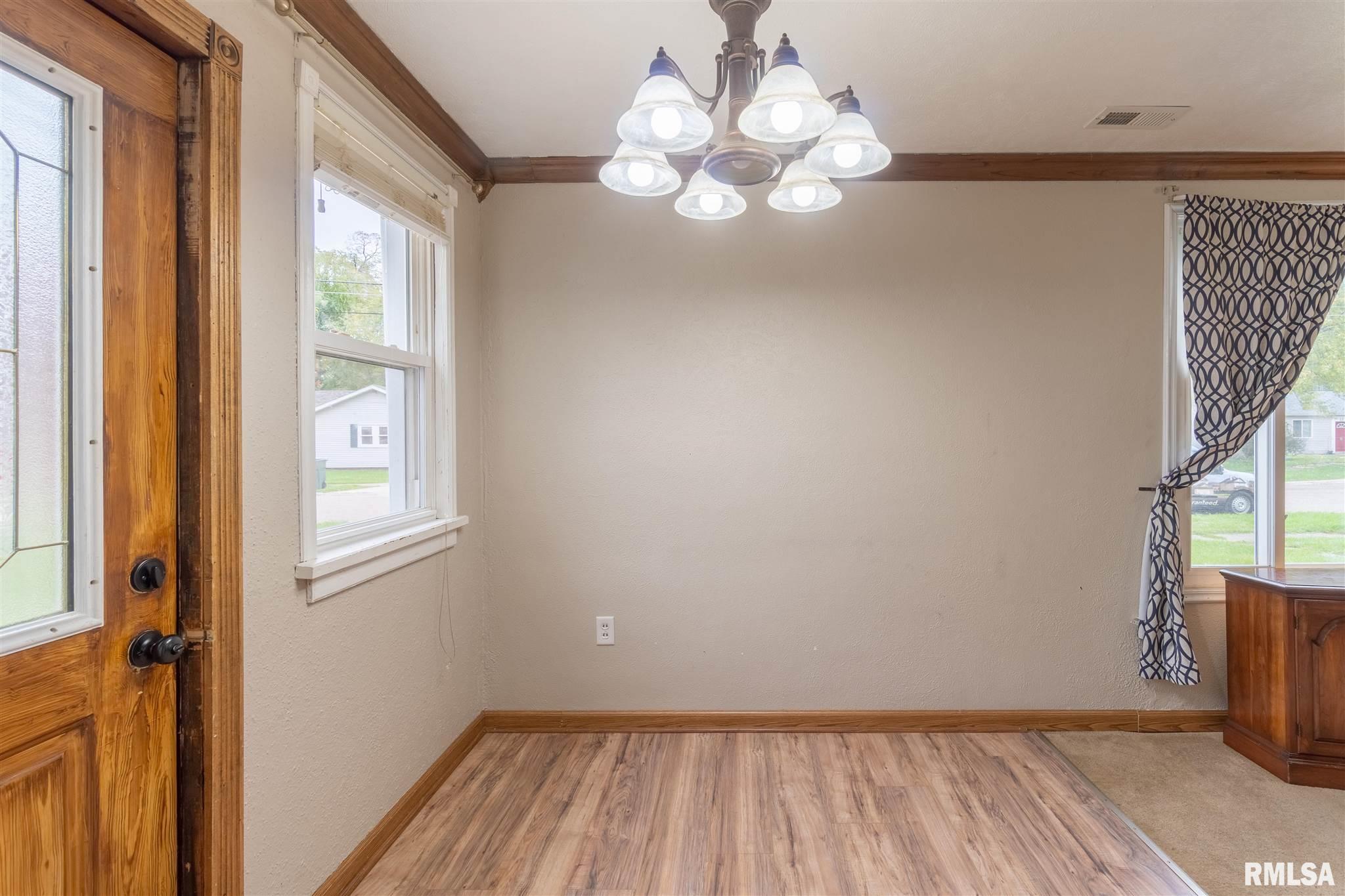 218 Frontenac Road Marquette Heights, IL 61554 - Photo 5 of 41 Gallery Image 5