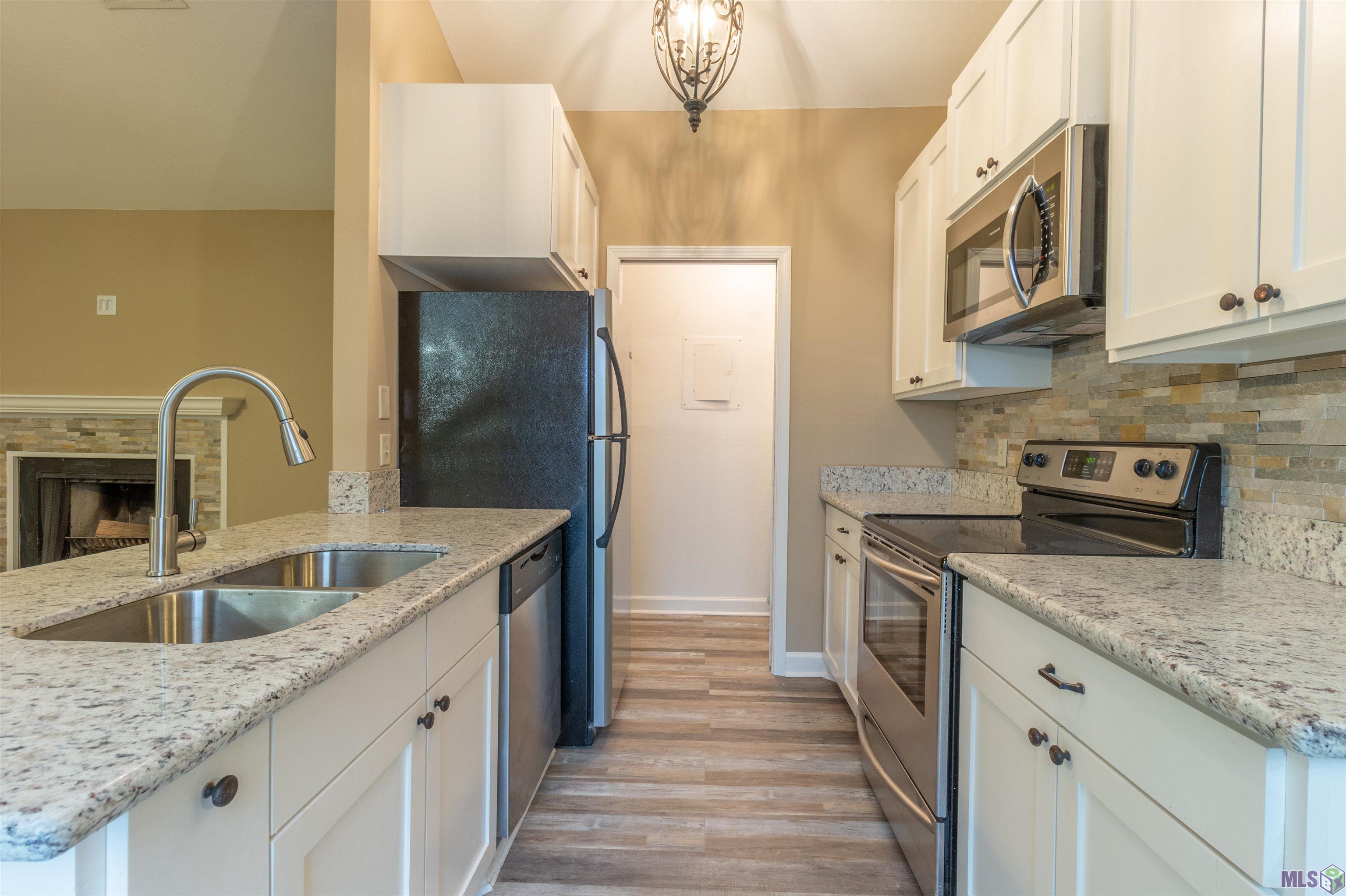 8049 Summa Avenue, Unit C Baton Rouge, LA 70809 - Photo 5 of 14