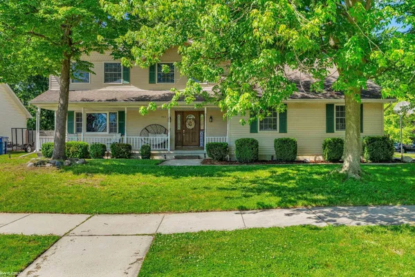 $399,900 | 702 4th Street, Marysville, MI 48040