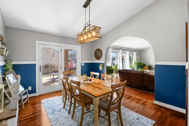 $425,000 | 3605 Saddle Drive, Columbus, IN 47203