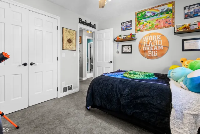 $425,000 | 3605 Saddle Drive, Columbus, IN 47203