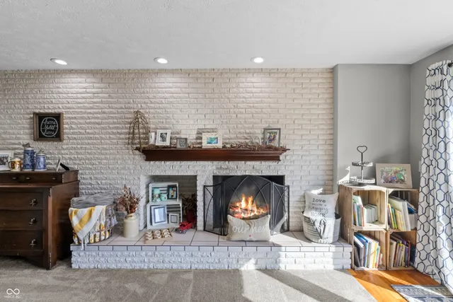 $425,000 | 3605 Saddle Drive, Columbus, IN 47203