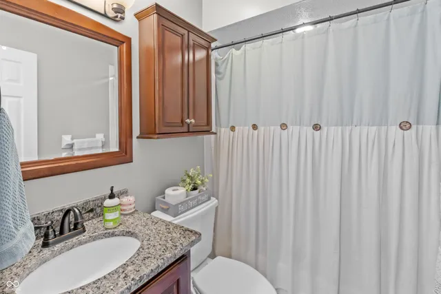 $425,000 | 3605 Saddle Drive, Columbus, IN 47203