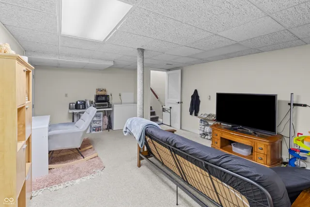 $425,000 | 3605 Saddle Drive, Columbus, IN 47203