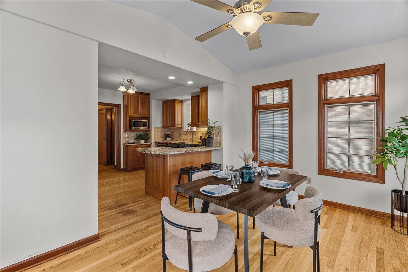 6467 Devonshire Avenue St. Louis, MO 63109 - Photo 23 of 49