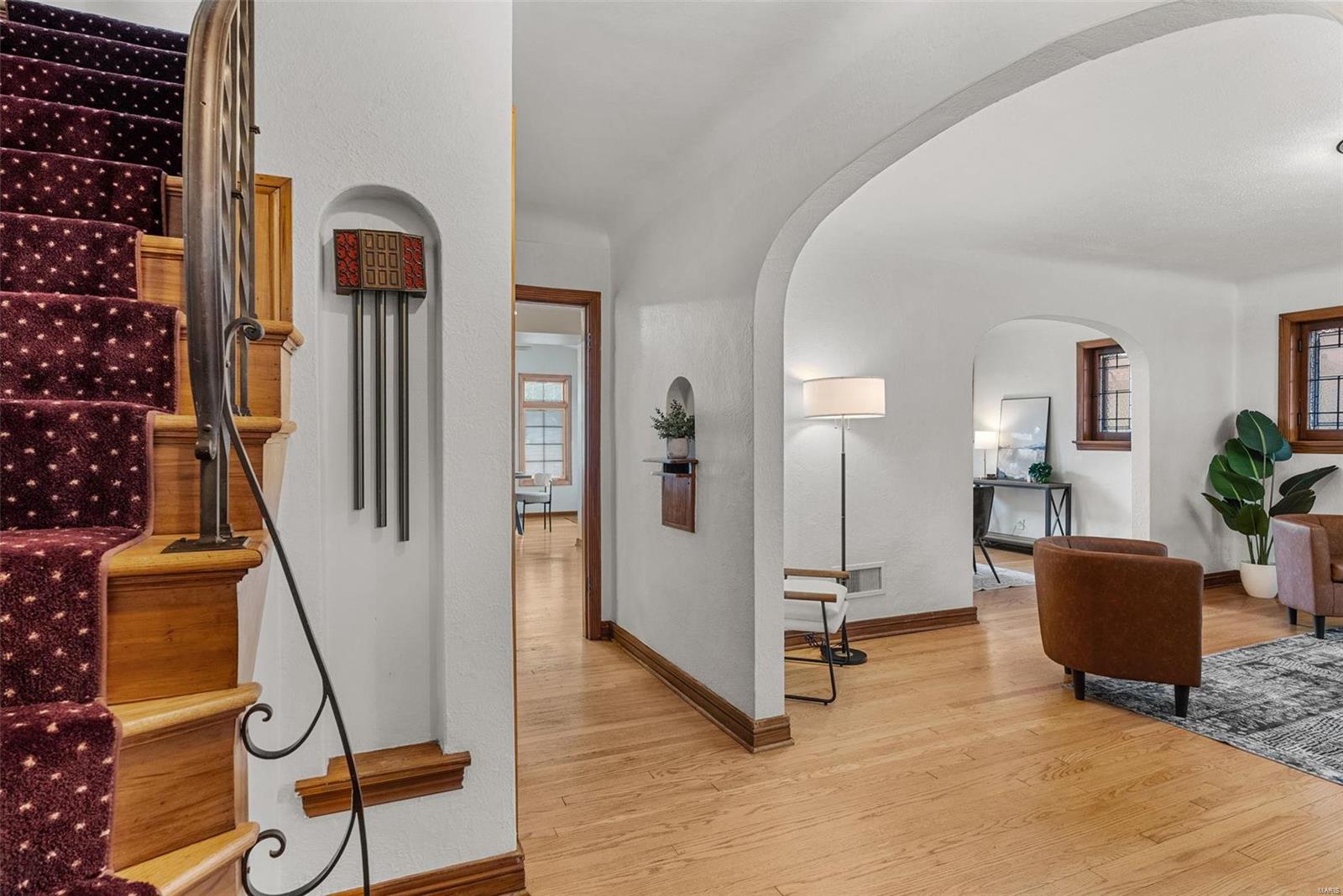 6467 Devonshire Avenue St. Louis, MO 63109 - Photo 5 of 49