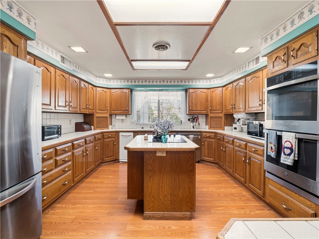 33805 Crown Valley Road Acton, CA 93510 - Photo 11 of 34