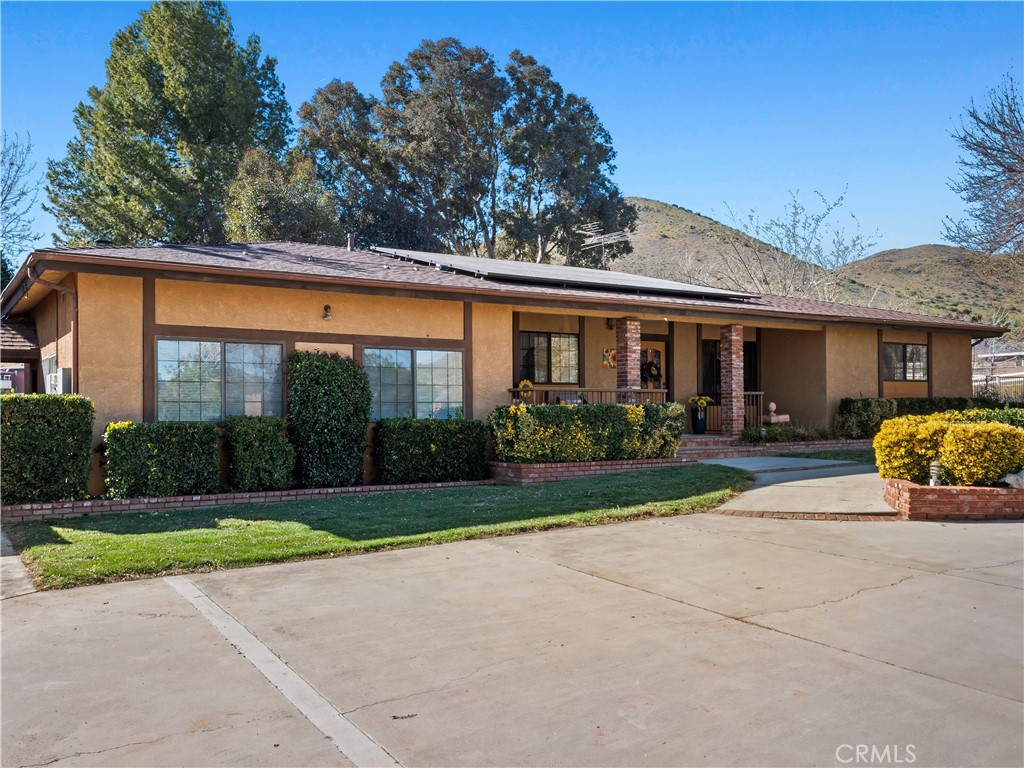 33805 Crown Valley Road Acton, CA 93510 - Photo 3 of 34