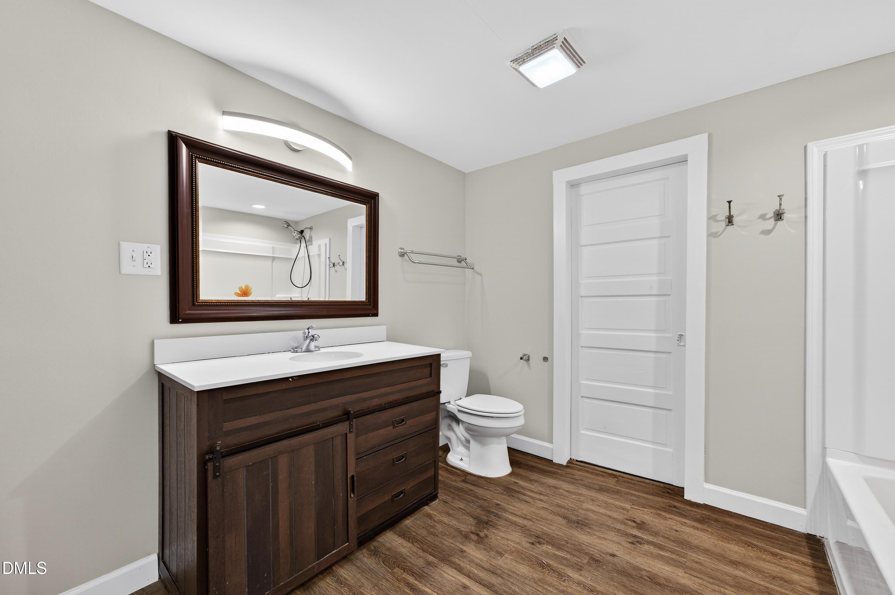 308 East E Street Erwin, NC 28339 - Photo 19 of 24 18 -308 east e street, interior