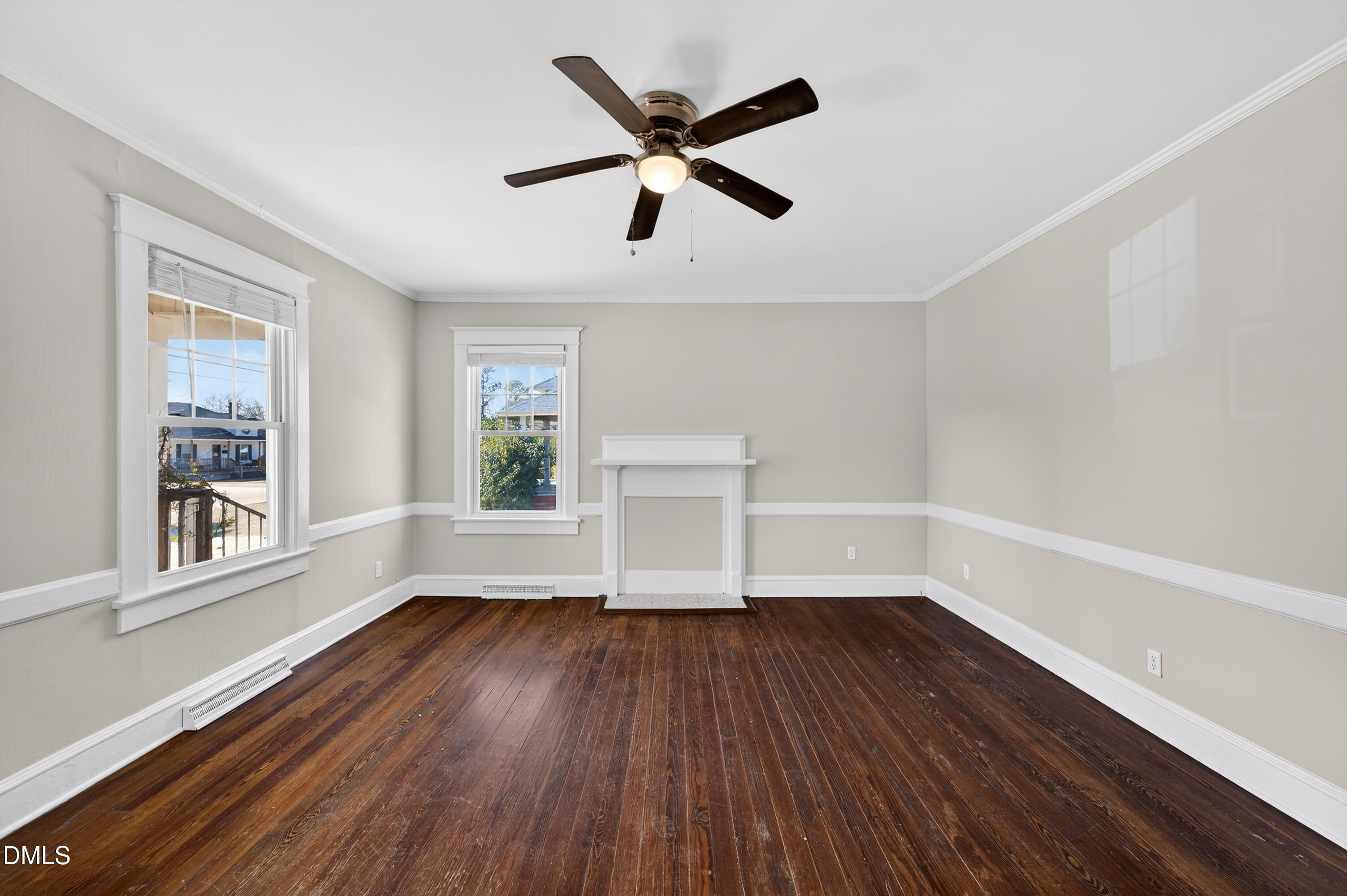 308 East E Street Erwin, NC 28339 - Photo 6 of 24 5 -308 east e street, interior